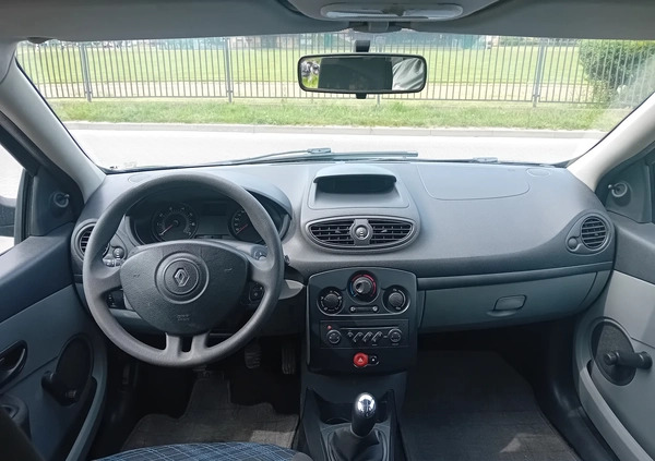 Renault Clio cena 9900 przebieg: 161200, rok produkcji 2006 z Sieradz małe 56